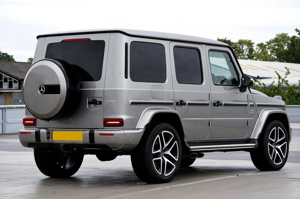 Comparez les meilleures offres de location de voitures et utilitaires